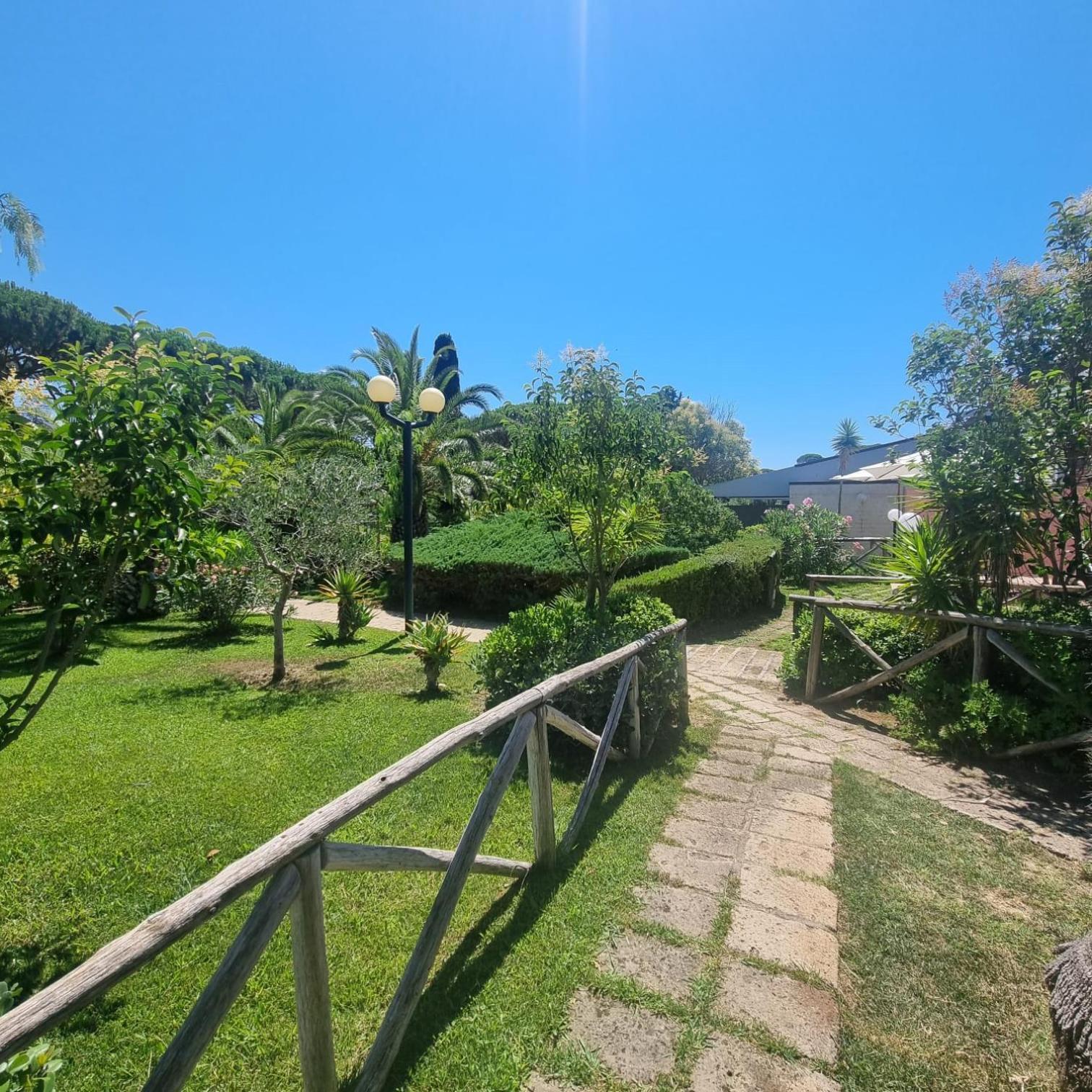 Residence Solemaremma Castiglione della Pescaia Exterior foto